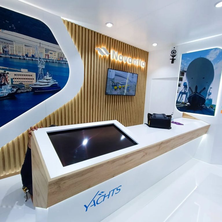 An exploration of large-scale experiential stands that transform exhibitions into full brand universes.